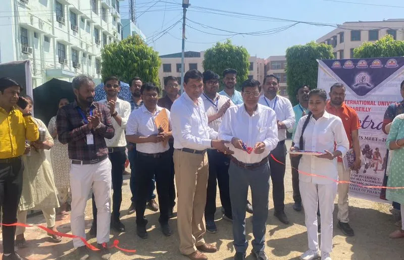 Bareilly News: तीन दिवसीय स्पेक्ट्रा की क्रिकेट मैच से शुरुआत