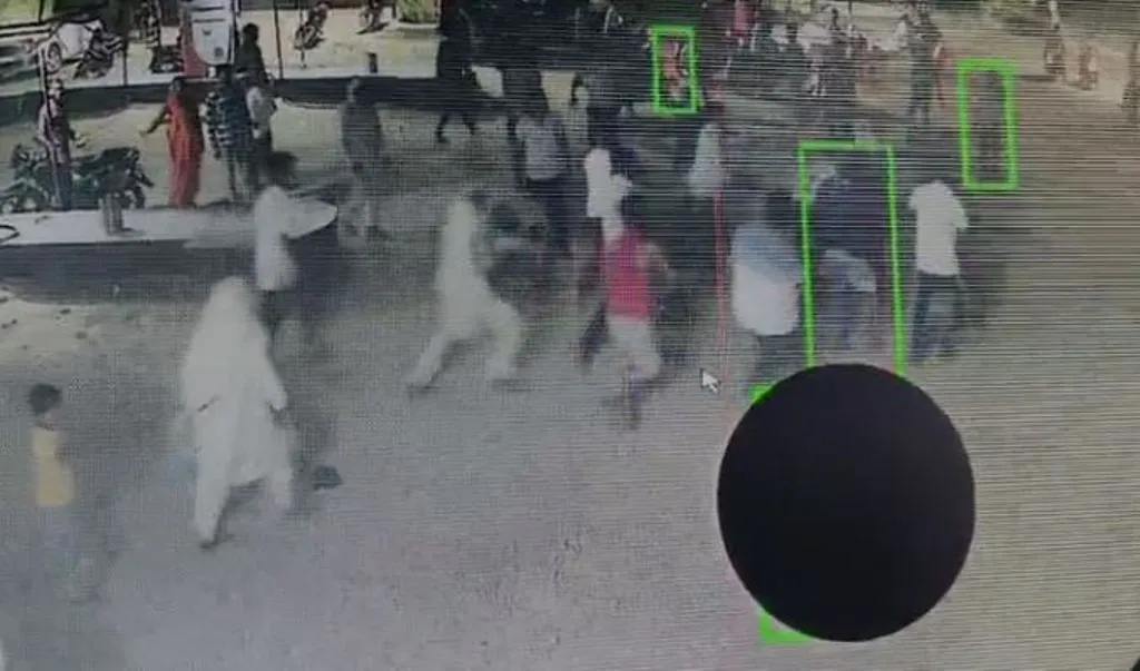 मुरादाबाद: पेट्रोल पंप पर बवाल, सेल्समेन को पीटा...30 लोगों के खिलाफ FIR 