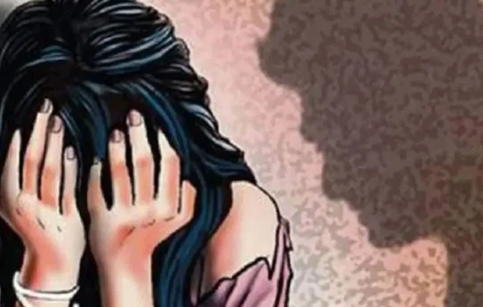 पीलीभीत: शादी का झांसा देकर एक साल तक युवती से दुष्कर्म, धोखे से बनाई अश्लील वीडियो...FIR दर्ज 