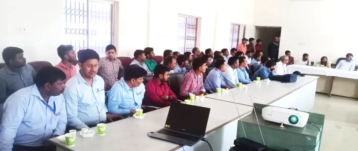 रेल संरक्षा के बारे में 68 कर्मचारियों को दिया गया प्रशिक्षण