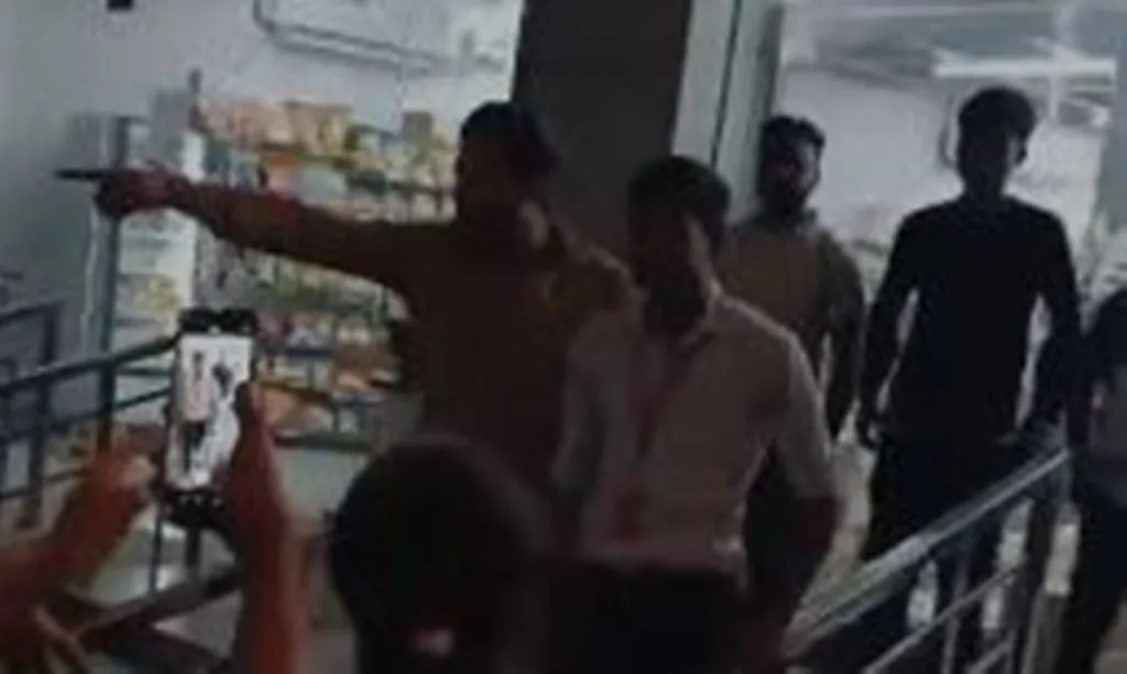 Bareilly News: मंत्री के भतीजे के रेस्टोरेंट में मारपीट, मामले में दोनों पक्षों की ओर से रिपोर्ट दर्ज 