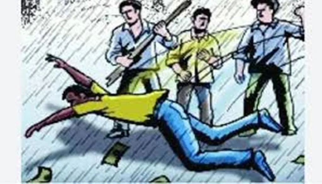 लखीमपुर-खीरी: युवक की लाठी-डंडों से जमकर पिटाई, हालत गंभीर