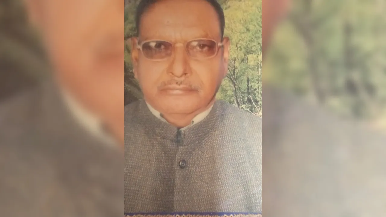  Jalaun Murder: CPI नेता की धारदार हथियार से हत्या...भाकपा नेताओं में घटना को लेकर आक्रोश, पुलिस व फोरेंसिक टीम ने जुटाए साक्ष्य