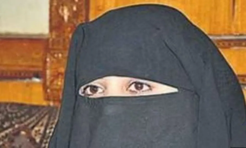 Bareilly News: शहामतगंज पुल पर निदा खान पर बाइक सवारों ने किया हमला, जान से मारने की दी धमकी 