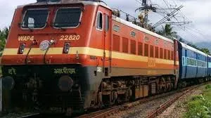 लखनऊ जंक्शन मानकनगर के बीच सब-वे कार्य,मल्हौर-चारबाग के रास्ते चलेंगी ये ट्रेनें