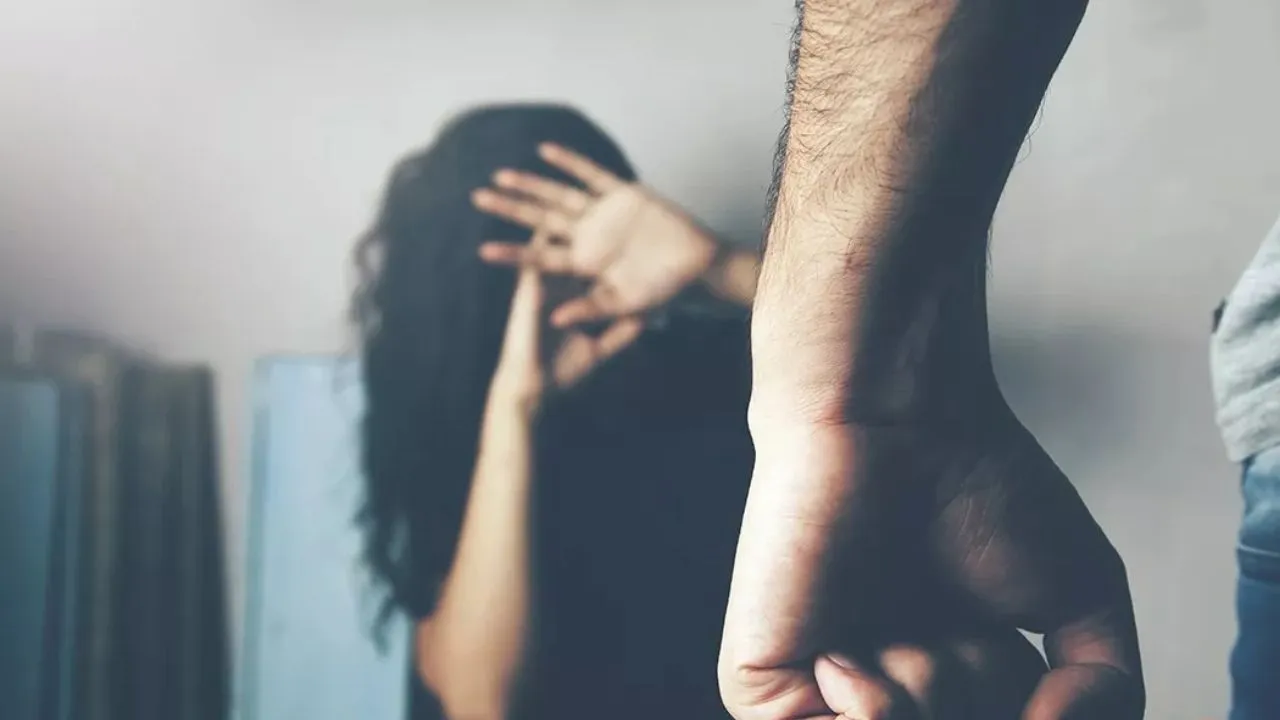 बाराबंकी: टुकड़ों में काटकर फ्रिज में बंद कर देंगे... गर्भवती को ससुरालीजनों ने दी खौफनाक धमकी