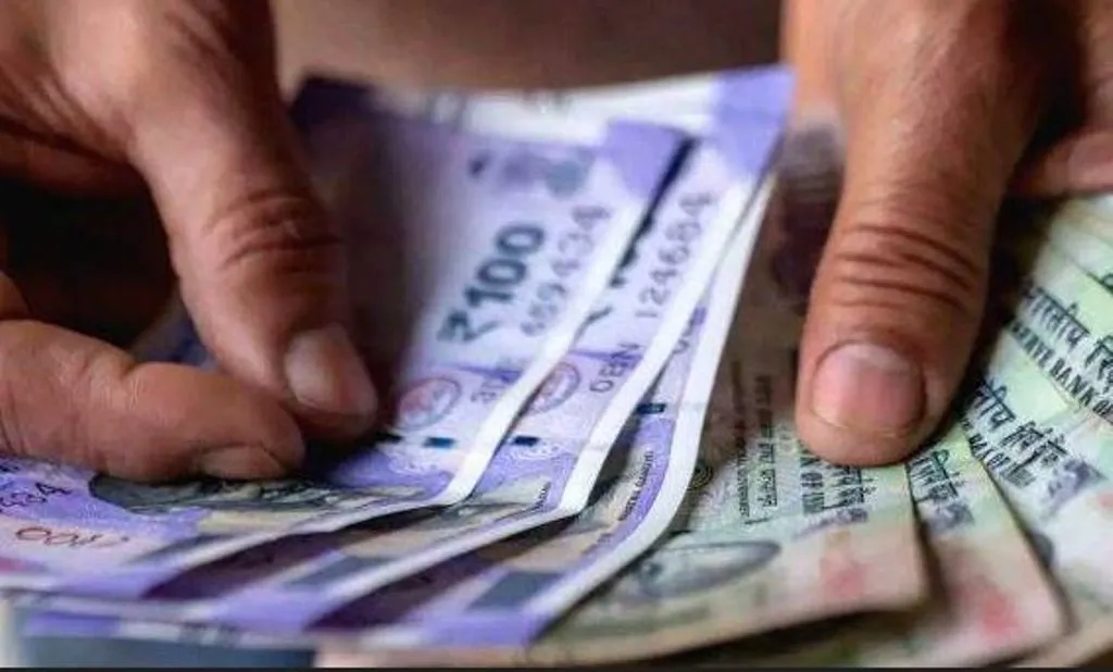 Bareilly News: संदिग्ध पांच खातों में 10 लाख से ऊपर का लेनदेन, लोकसभा चुनाव में बैंक खातों पर रखी जा रही नजर