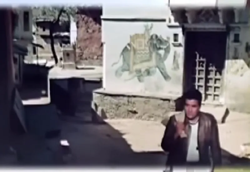 धर्मेन्द्र ने 53 साल पुरानी फिल्म 'मेरा गांव मेरा देश' से जुड़ा शेयर किया वीडियो 