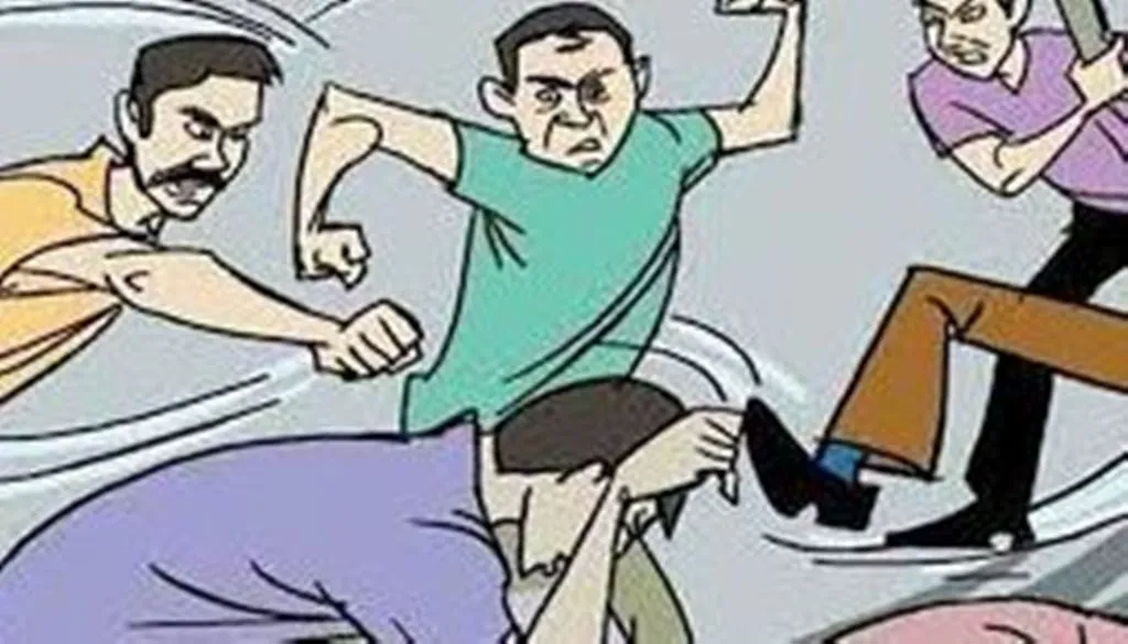 Bareilly News: नाली निर्माण को लेकर हुए विवाद में जमकर मारपीट, पति-पत्नी घायल