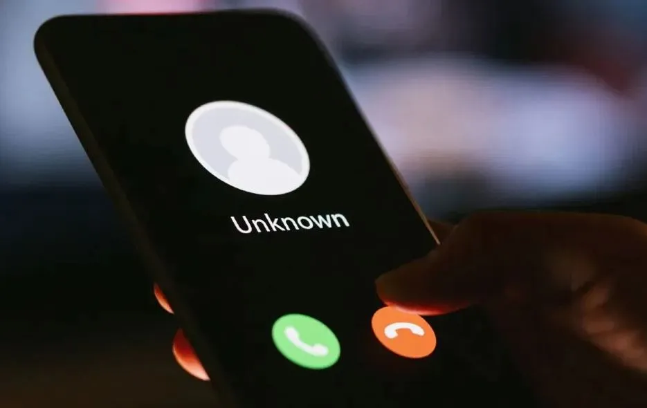 पीलीभीत: हैलो! मैं कृषि निदेशालय से बोल रहा हूं...खाते में रुपए डाल दीजिए 