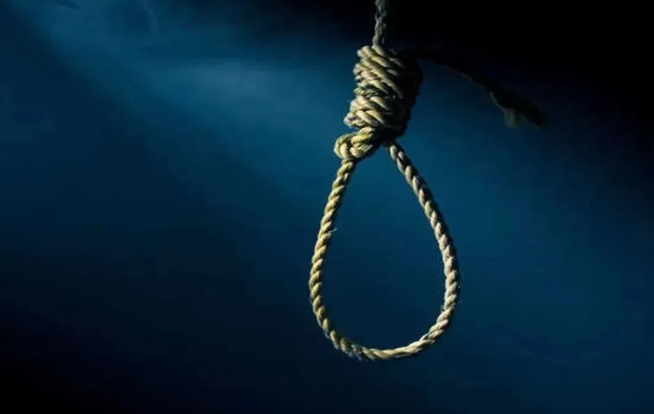 Bareilly News: केंद्रीय कारागार-दो में फंदे पर लटककर बंदी ने की आत्महत्या, पिता ने लगाया हत्या का आरोप 