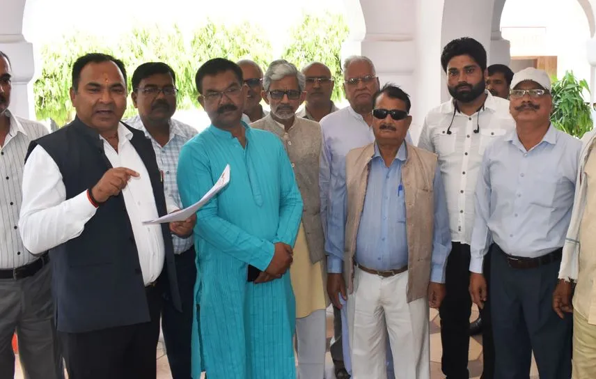 Bareilly News: धर्मेंद्र कश्यप पर क्षत्रिय महासभा का फर्जी समर्थन पत्र फेसबुक पर डालने का आरोप