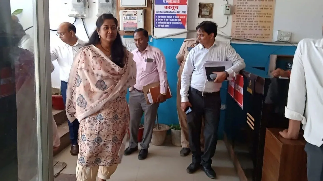 बहराइच: प्राइवेट अस्पताल में अपरेशन करने वाले डॉक्टर का हॉस्पिटल हुआ सीज