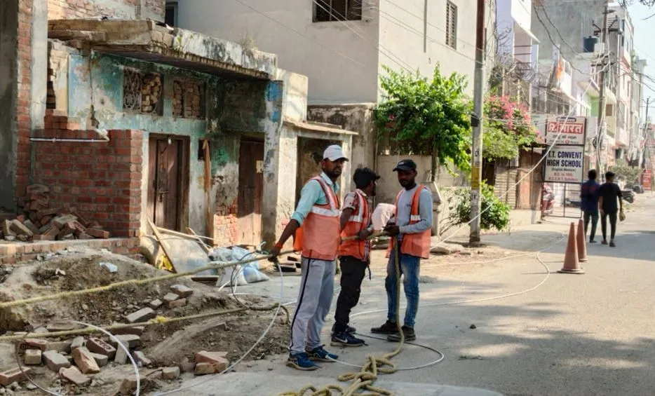 बदायूं: सूरज बढ़ा रहा तापमान, बिजली विभाग कर रहा परेशान