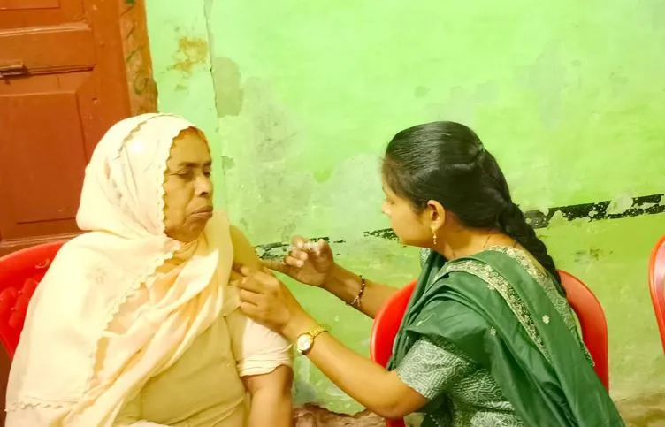 हज यात्रा: 55 महिलाओं सहित 140 का हुआ टीकाकरण, नौ मई को मक्का मदीना के लिए पहला जत्था होगा रवाना