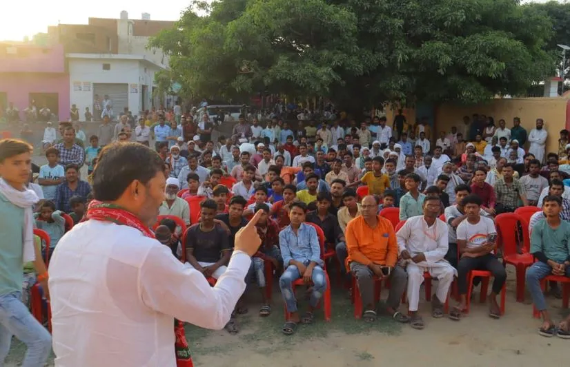 Bareilly News: इंडिया गठबंधन के प्रत्याशी का प्रचार कर रहे हैं कांग्रेस नेता सर्वराज सिंह- नीरज मौर्य