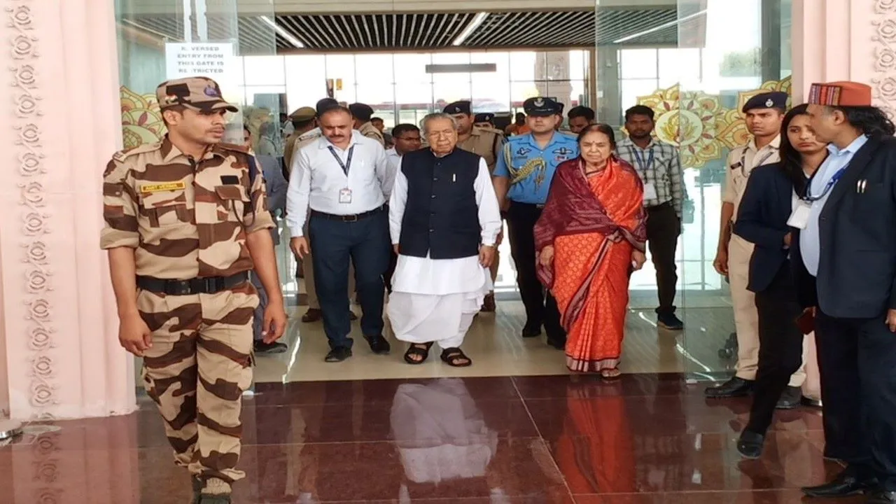 अयोध्या: छत्तीसगढ़ के राज्यपाल विश्वभूषण हरिचंदन ने किया रामलला का दर्शन