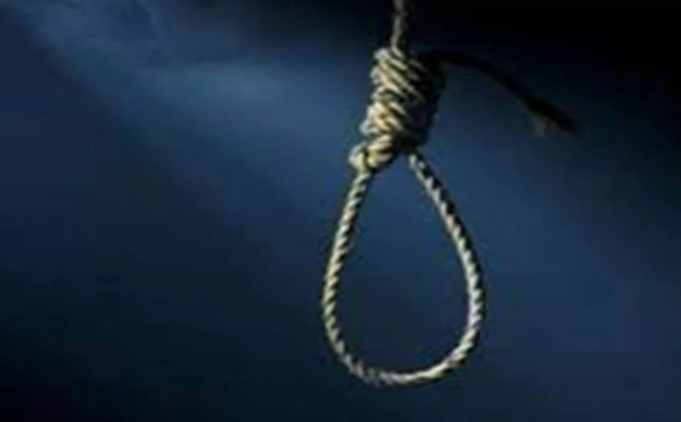 लखीमपुर-खीरी: युवक ने फांसी लगाकर की आत्महत्या, परिवार में मचा कोहराम  