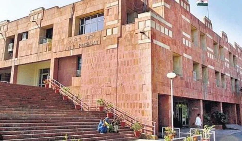 यौन उत्पीड़न की शिकायत पर ‘निष्क्रियता’ के खिलाफ JNU छात्रा ने शुरू की अनिश्चितकालीन हड़ताल 