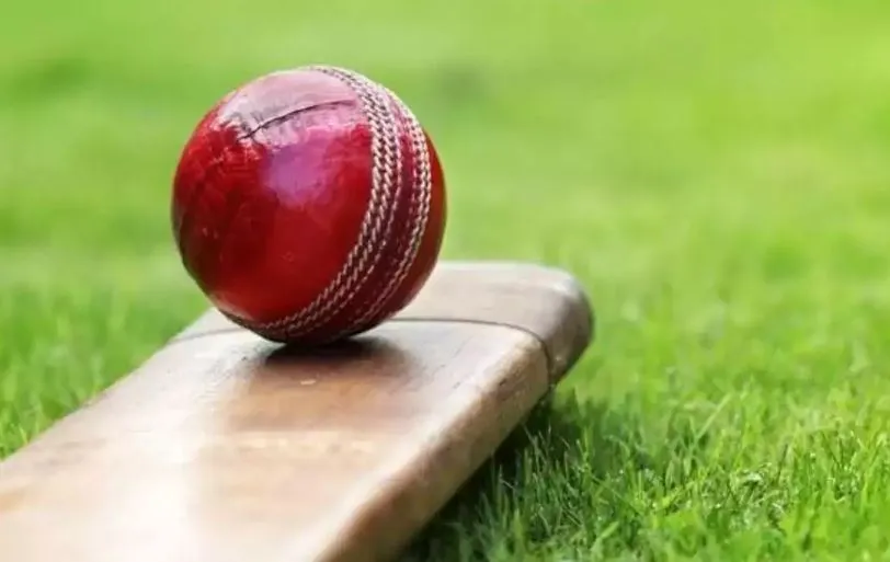 Bareilly News: के कुमार एडवोकेट मेमोरियल नाइट क्रिकेट लीग शुरुआत