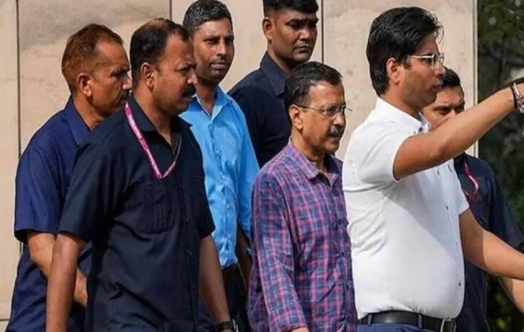 सीएम केजरीवाल ने तिहाड़ से दिया संदेश,‘आप’ विधायक रोज अपने निर्वाचन क्षेत्रों का करें दौरा 