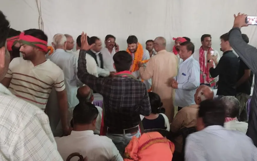 Bareilly News: सपा प्रत्याशी नीरज मौर्य के समर्थन में उतरी क्षत्रिय महासभा