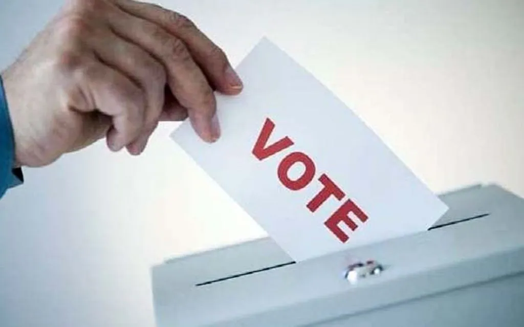 पीलीभीत: 5 अप्रैल से शुरू होगा पोस्टल बैलेट मतदान, घर-घर पहुंचेंगी 21 पोलिंग पार्टियां