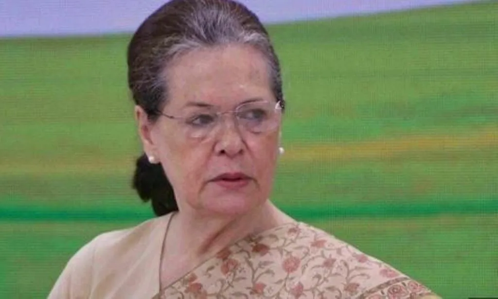 Sonia Gandhi: सोनिया गांधी की अचानक बिगड़ी तबीयत, दिल्ली के गंगाराम अस्पताल में कराया गया भर्ती