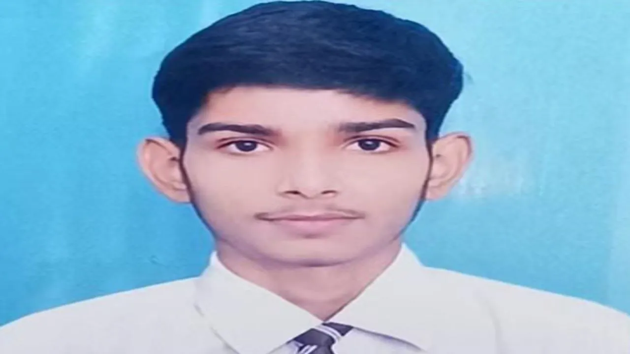 लखनऊ: 10वीं में आस्था व आदर्श, 12वीं में रक्षित सिटी टॉपर