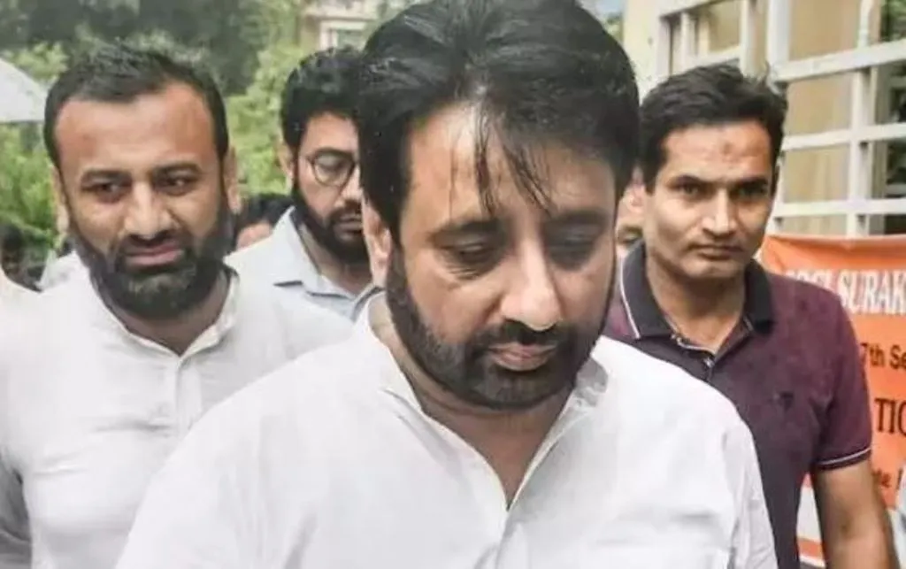 आप को बड़ा झटका, विधायक अमानतुल्लाह खान को ईडी ने किया गिरफ्तार