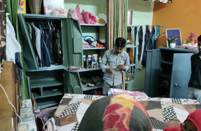 बदायूं: चोरों ने खंगाला बीएसएफ जवान का घर, छह लाख से ज्यादा का सामान चोरी 