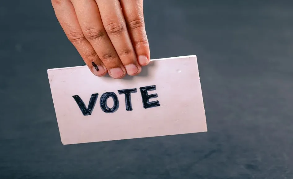 Bareilly News: चुनाव के लिए सभी पार्टियों में रणनीति बननी शुरू, पहले जातिगत समीकरण फिर नए वोटरों पर भी नजर