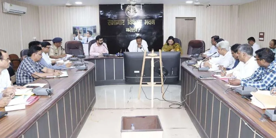 बरेली: सीबीगंज वन क्षेत्र में गंदा पानी बहाने पर डीएम सख्त, औद्योगिक इकाई को नोटिस