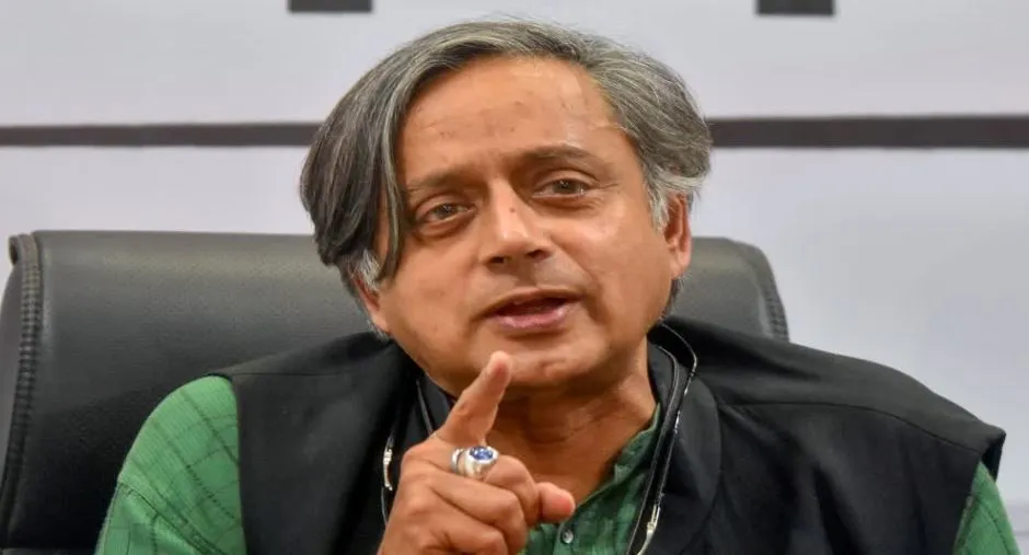 स्वाति मालीवाल मारपीट मामले में हो रही राजनीति, ध्यान भटकाने की कोशिश कर रही भाजपा: शशि थरूर