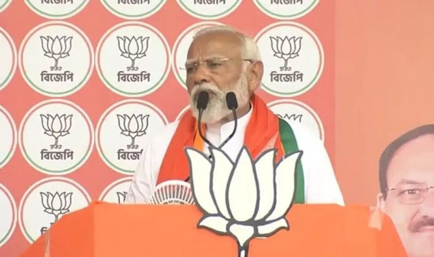 तृणमूल सरकार फर्जी जाति प्रमाण पत्र जारी कर ‘मूल’ ओबीसी के अधिकार मुसलमानों को दे रही: PM मोदी 