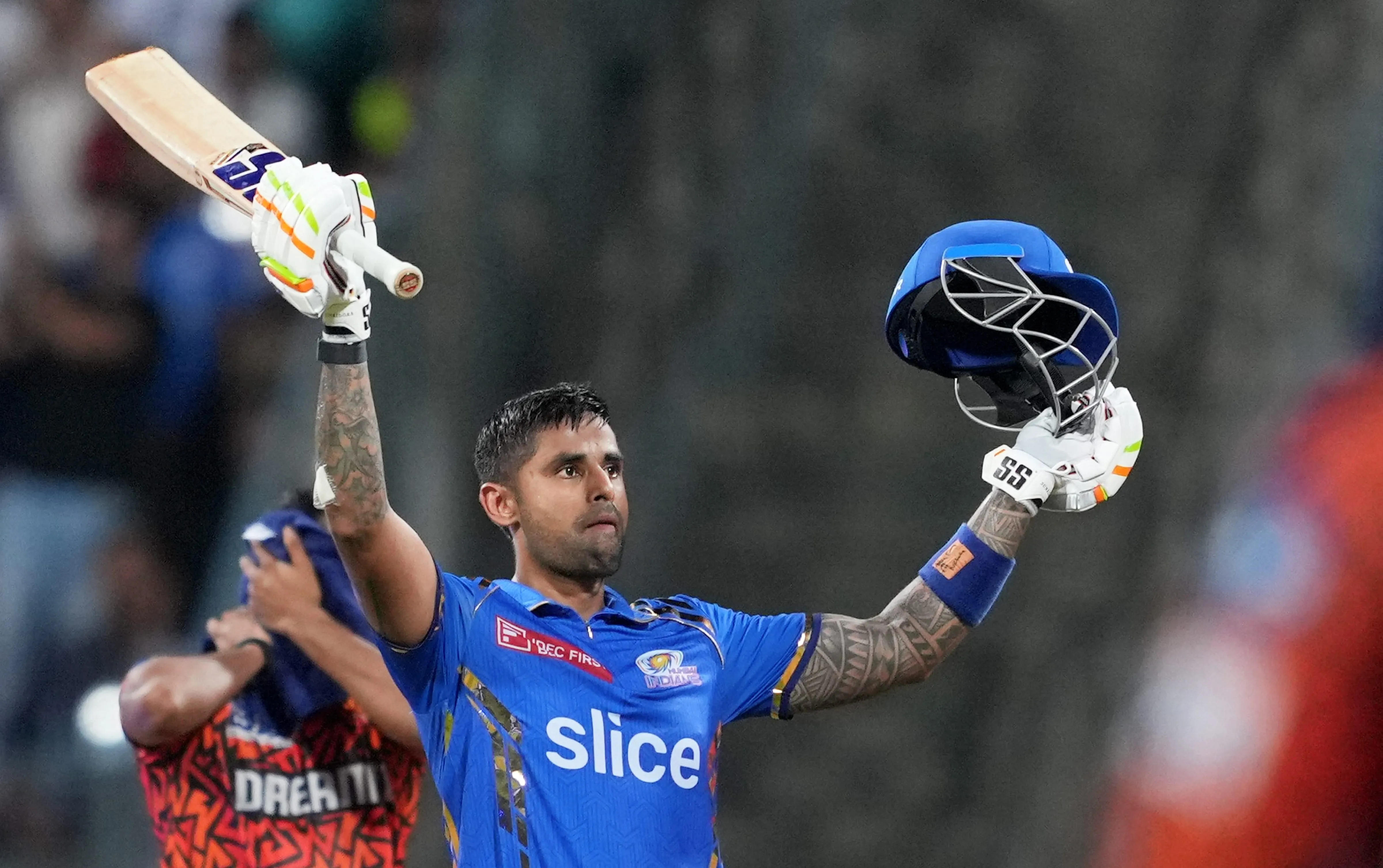 IPL 2024: सूर्यकुमार का तूफानी शतक, मुंबई ने हैदराबाद को सात विकेट से हराया