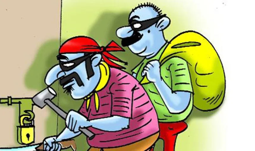 लखीमपुर-खीरी: चोरों ने जनसेवा केंद्र को बनाया निशाना, नकदी समेत लाखों का माल उड़ाया