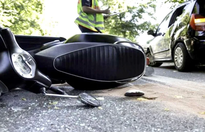 हल्द्वानी: ब्रेक लगाते ही फिसली स्कूटी, ट्रैक्टर से टकरा कर युवक की मौत