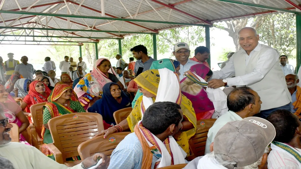श्रमिक विश्वविद्यालय परिवार के महत्वपूर्ण अंग :कुलपति