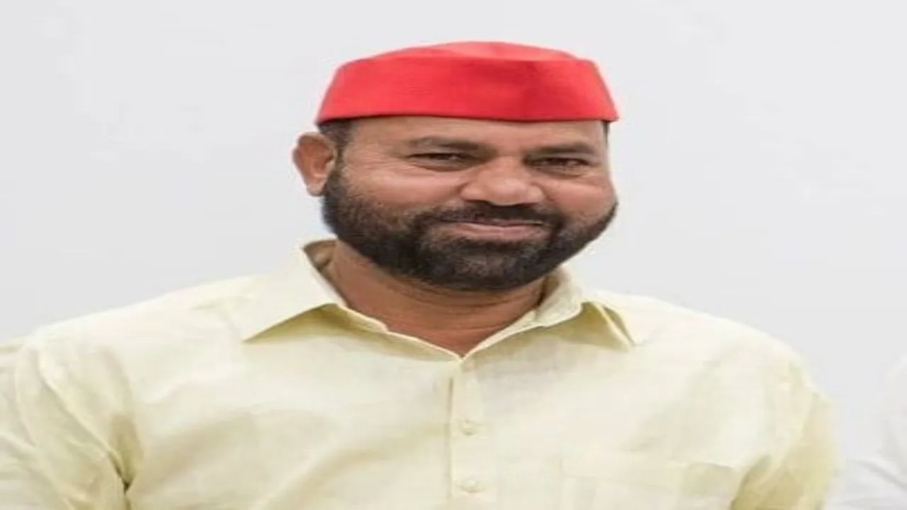 बाराबंकी में सपा विधायक रफीक अंसारी गिरफ्तार, 101 गैर जमानती वारंट के बाद भी नहीं हुए हाजिर