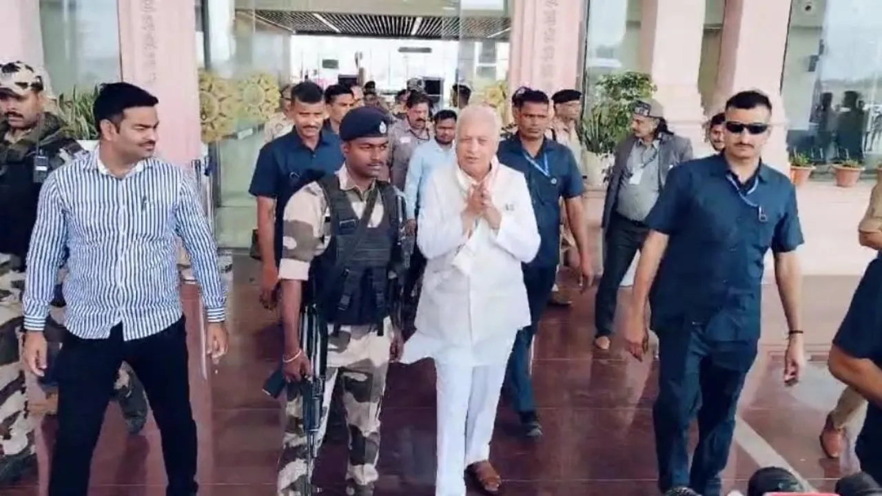 रामलला का दर्शन करने पहुंचे केरल के राज्यपाल आरिफ मोहम्मद खान, बोले-जो भाव पहले था, वही आज भी है 