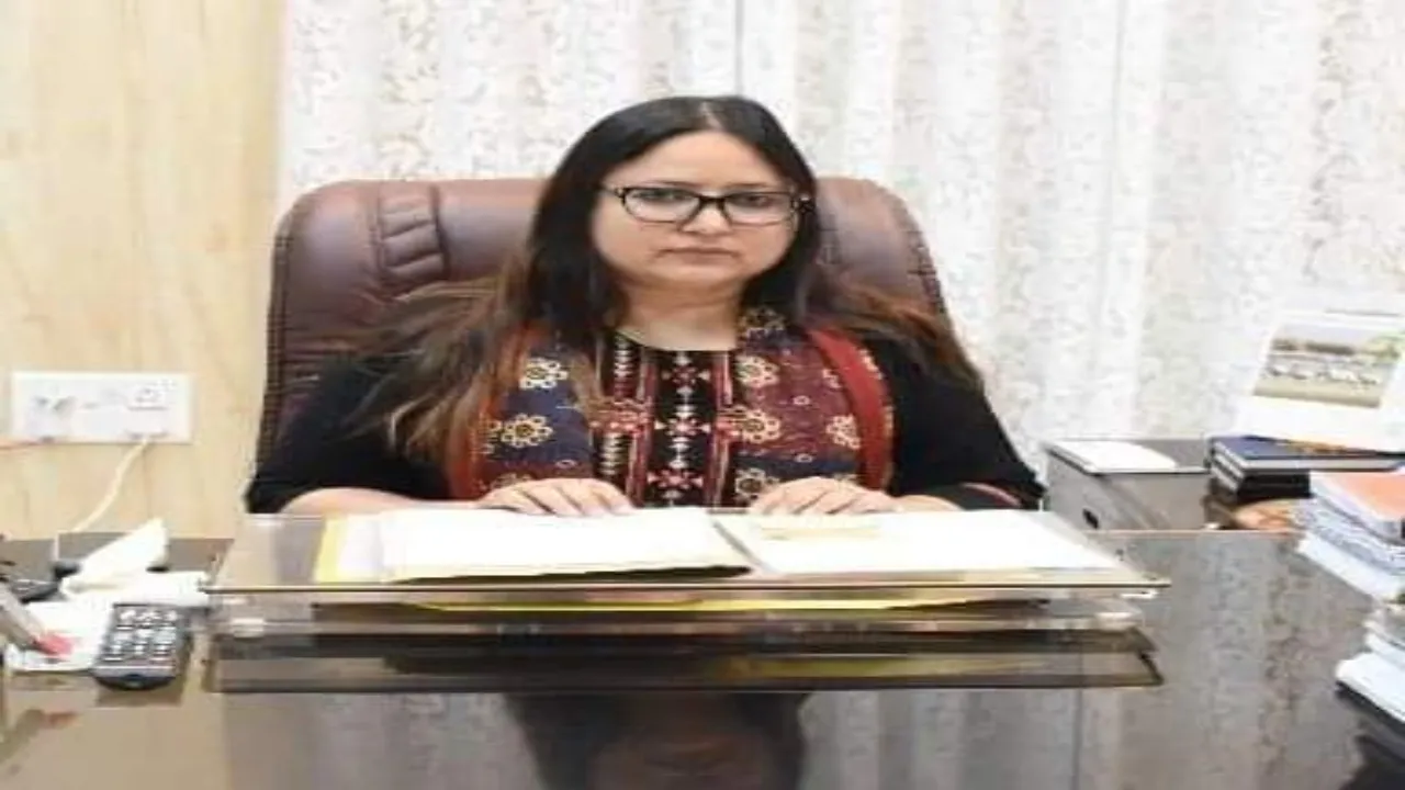 लोक प्रतिनिधित्व अधिनियम के उल्लंघन में फंसे 234 अध्यापक-कर्मचारी, डीएम के निर्देश पर पर दर्ज हुई FIR 