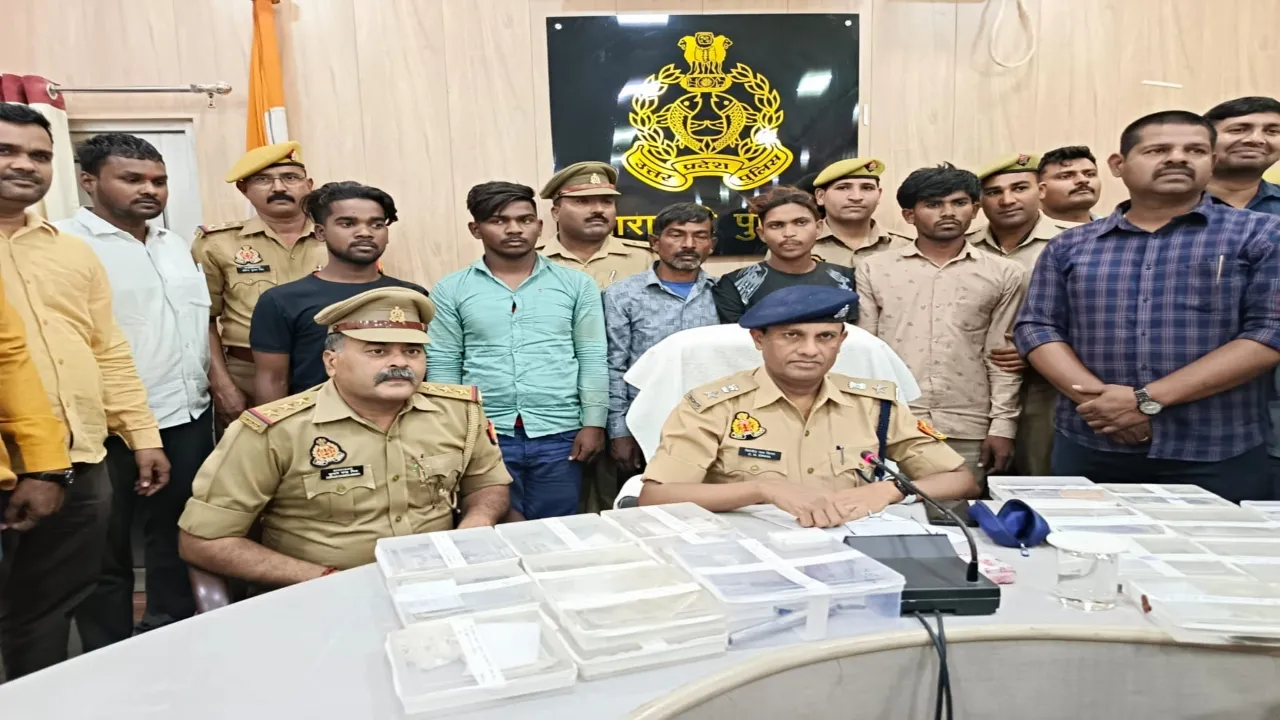किसान बनकर ट्रैक्टर से करते थे रेकी, कई बड़ी चोरियों को दिया अंजाम-बाराबंकी पुलिस ने किया खुलासा  