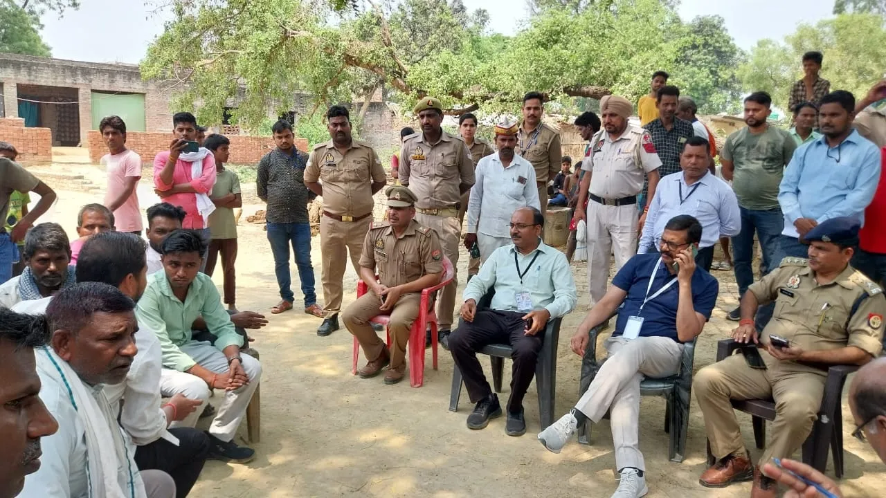 कल्याणी नदी पर पुल निर्माण को लेकर मतदाताओं में आक्रोश, मतदान का किया बहिष्कार-मनाने में जुटे अफसर  