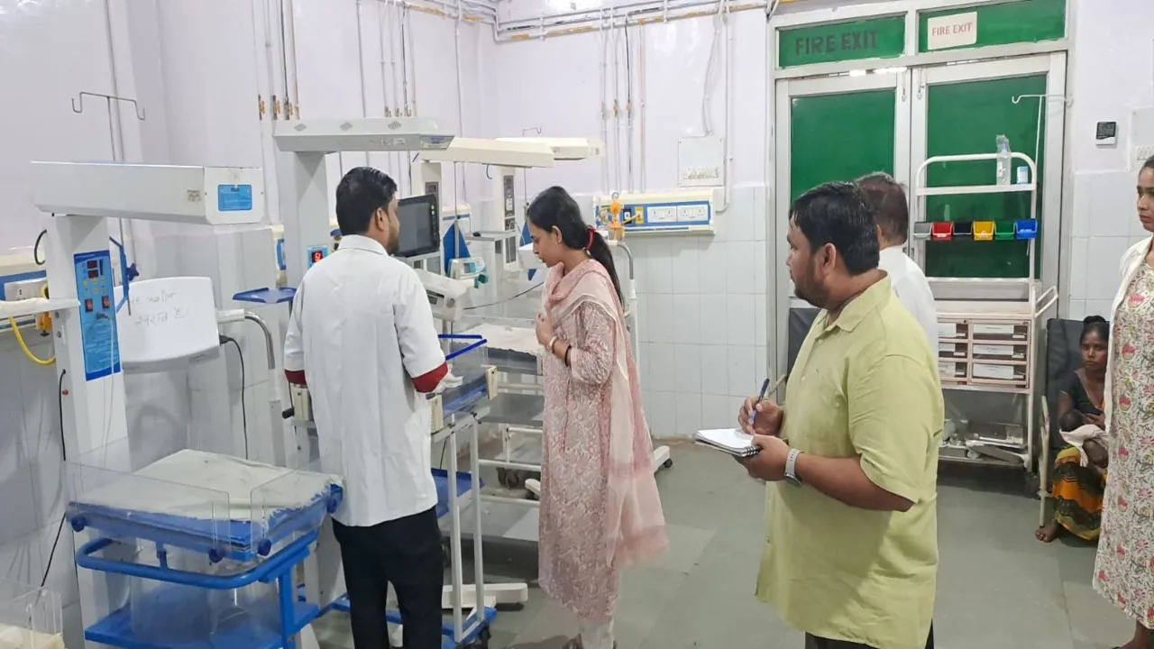 श्रावस्ती: डीएम ने संयुक्त जिला चिकित्सालय का किया औचक निरीक्षण, कई चिकित्सक नदारद-दिए निर्देश