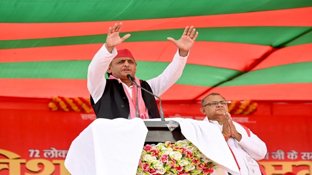 हार देखकर प्रधानमंत्री मोदी की जबान भाषणों में लड़खड़ा रही है, बलिया में बोले अखिलेश, कहा-4 जून होगा ऐतिहासिक दिन 