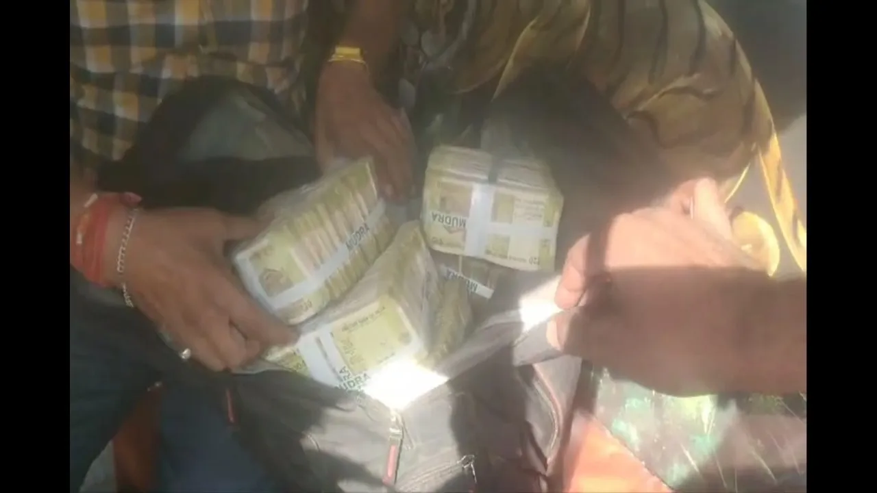 कन्नौज में उड़नदस्ता टीम ने व्यापारी से जब्त किए 4.81 लाख रुपये, बनाता रहा इधर-उधर के बहाने   
