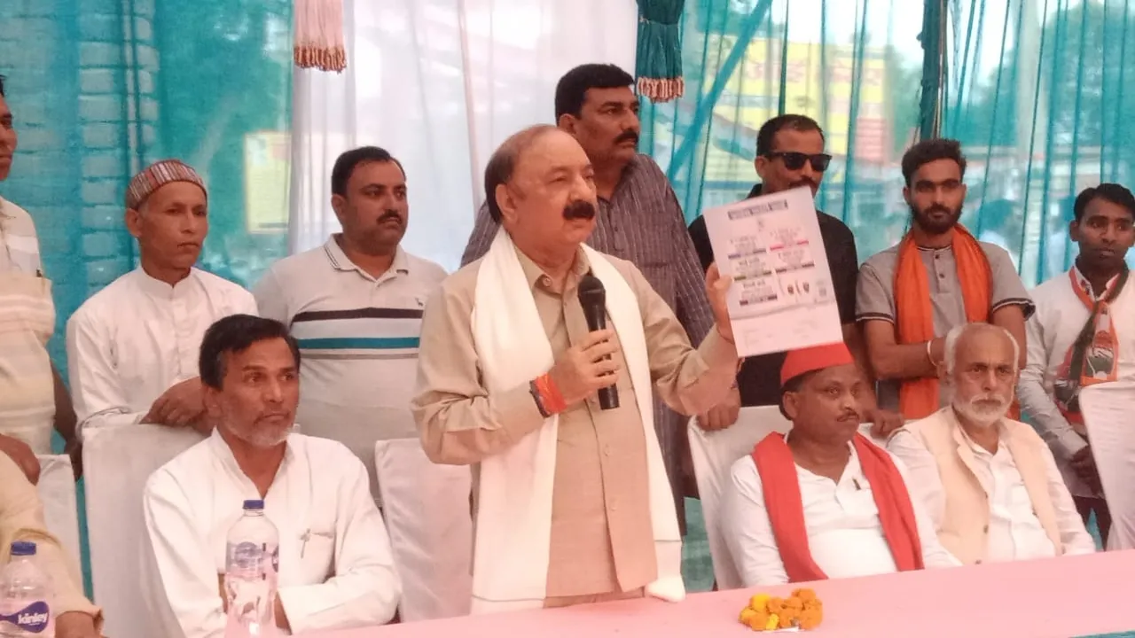 अमेठी में केएल शर्मा ने किया चुनाव प्रचार, बोले-पूरे जिले में ढूंढ रहा हूं 13 रुपए किलो वाली चीनी की दुकान