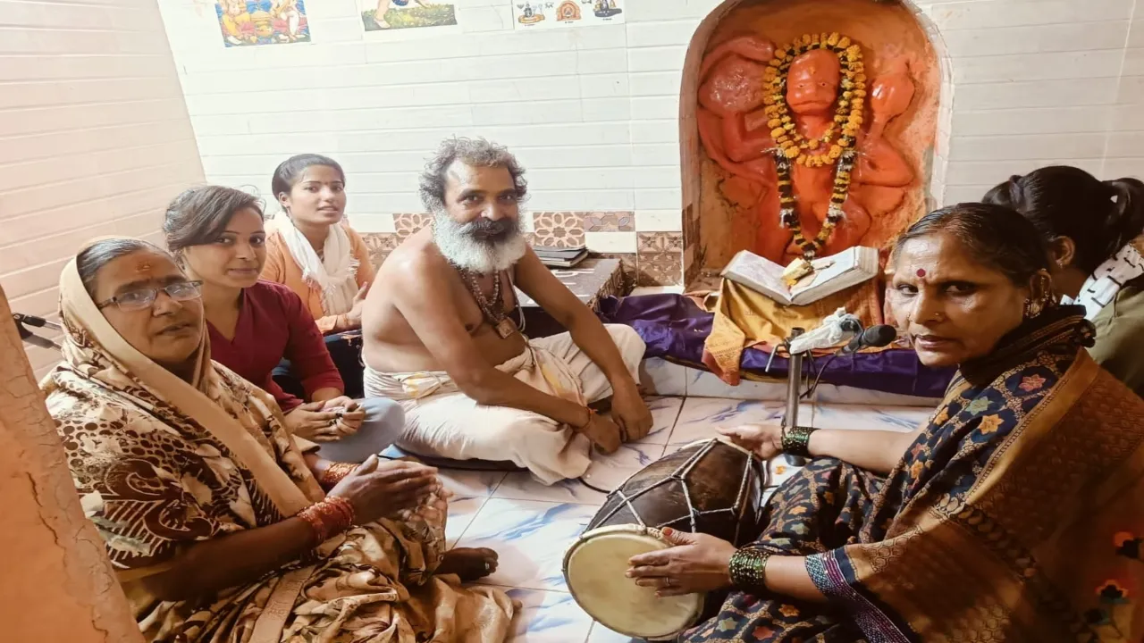 अयोध्या: प्रसिद्ध दक्षिणी मुखी भरत गुफा में सीताराम जप का पाठ शुरू, इतने वर्ष तक रहेगा जारी 