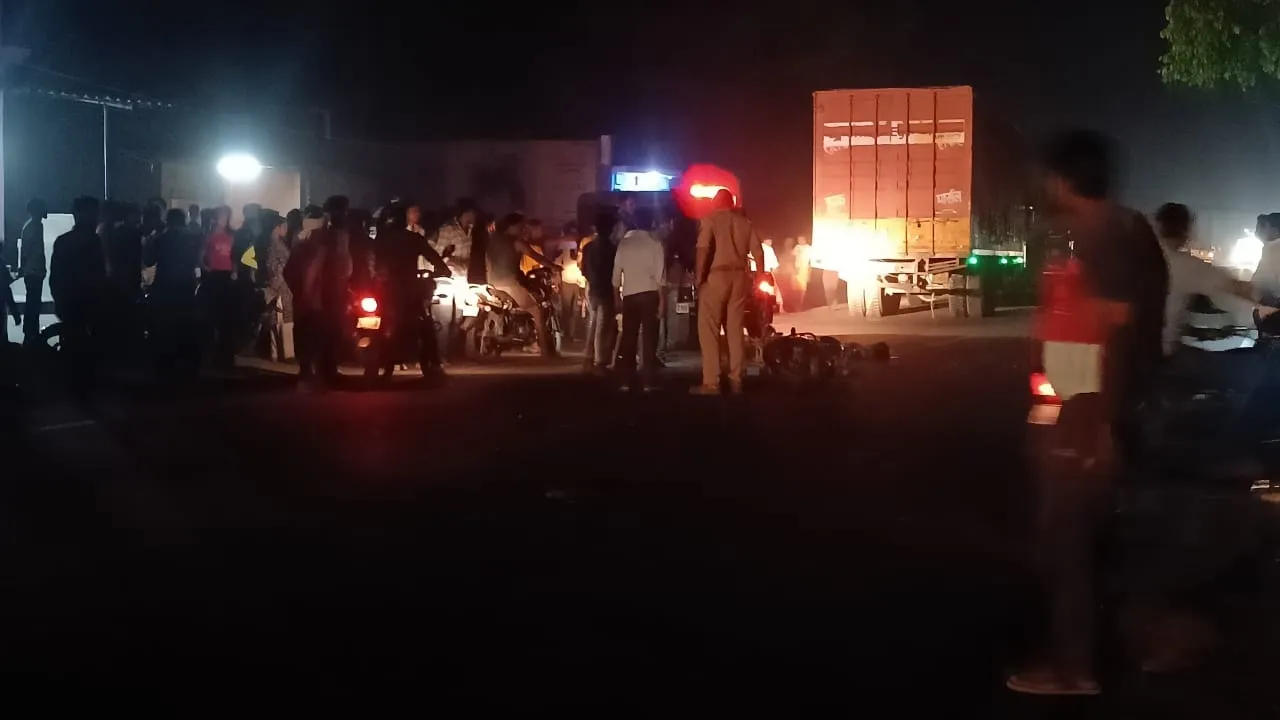 बहराइच: अलग-अलग सड़क हादसों में दो युवकों की मौत, एक घायल